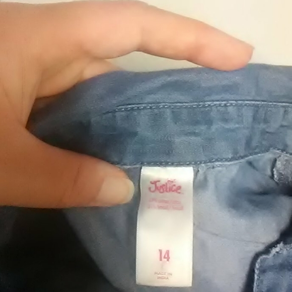 Jumper - Picture 3 of 3